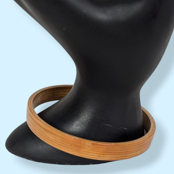 (2/$20) Vintage Wood Bangle Bracelet - Picture 3 of 5